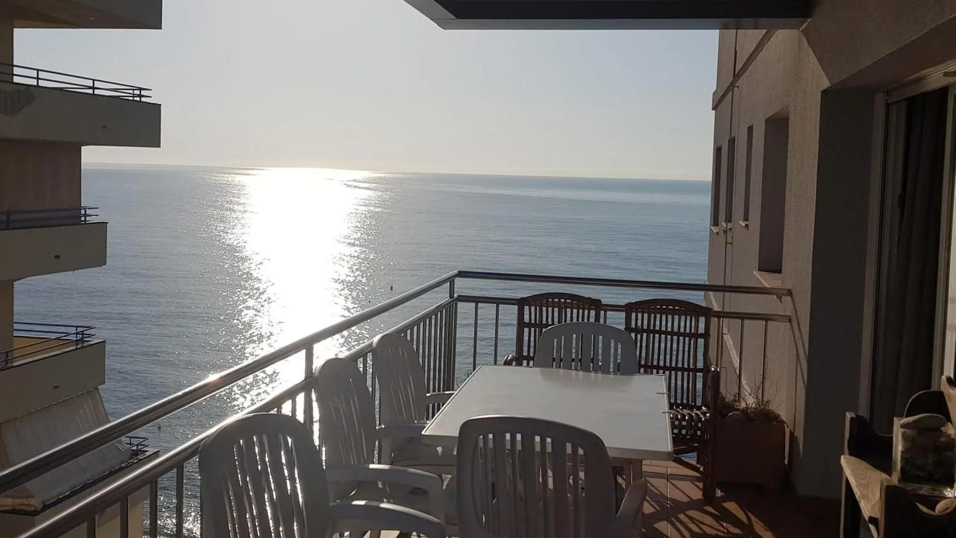 Apartamento En Primera Linea De Mar En Platja D\'Aro, Tranquilo Y Soleado, Con Terraza Y Parking - Es-209-23 contacts